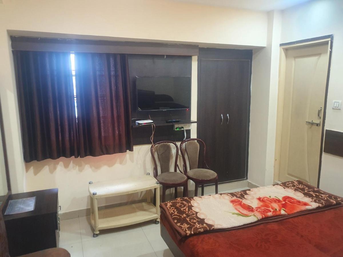 Hotel Anmol アンビカプル エクステリア 写真