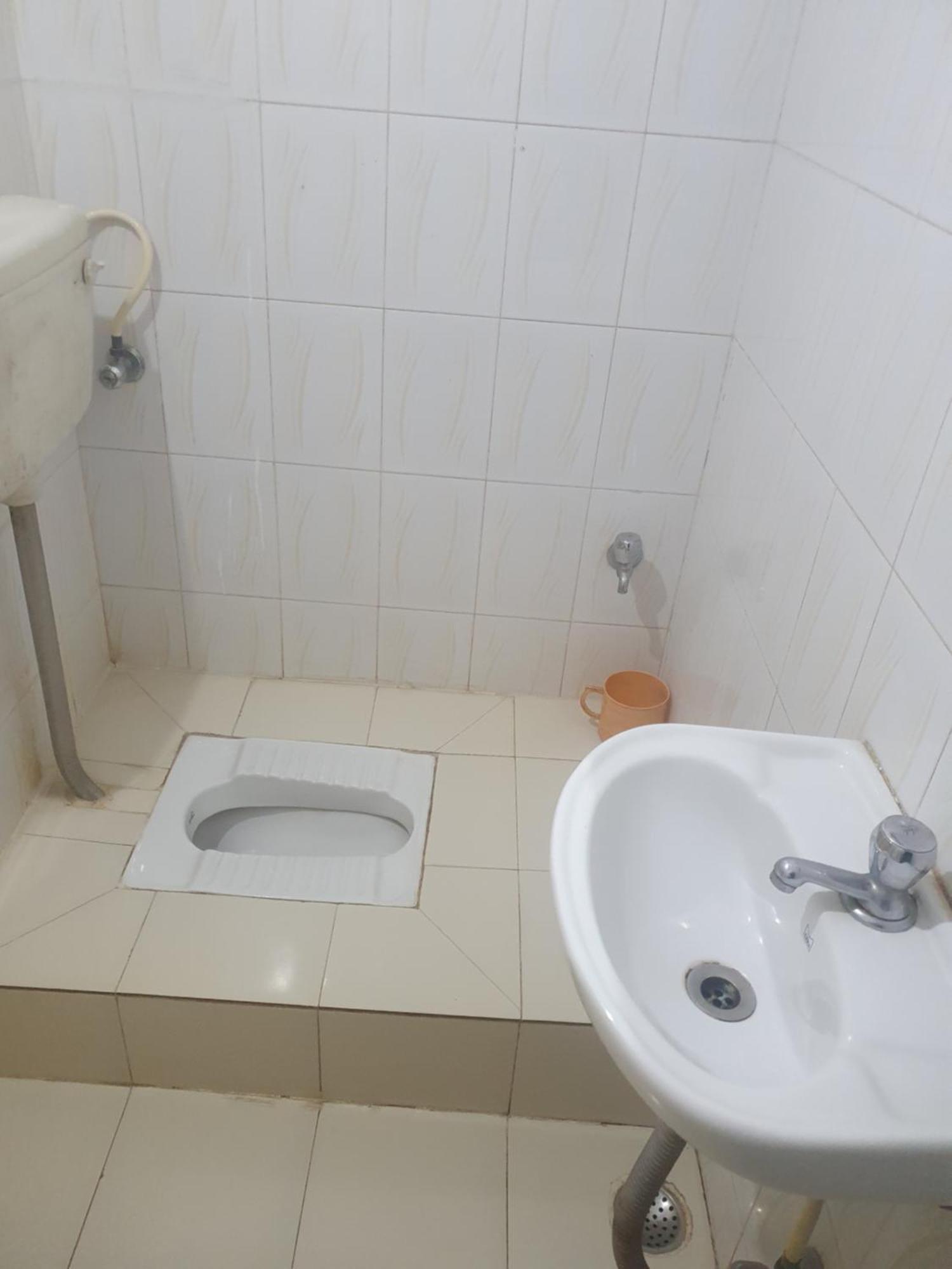 Hotel Anmol アンビカプル 部屋 写真